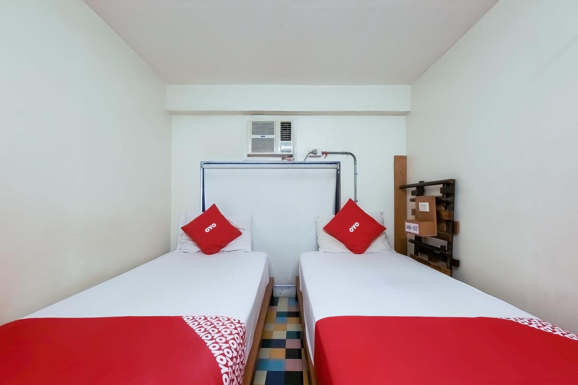 Spot On Junction Hostel Makati City Exterior photo
